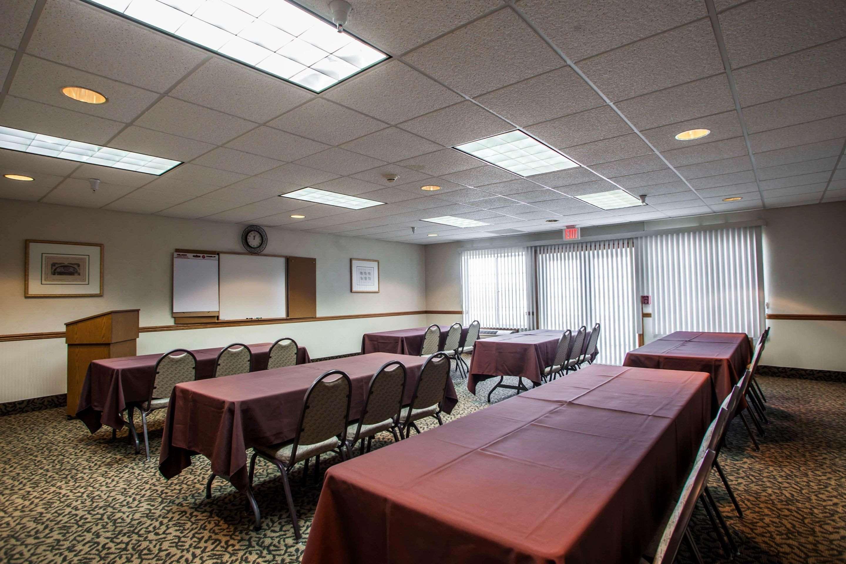 Comfort Inn & Suites Geneva- West Chicago Zewnętrze zdjęcie