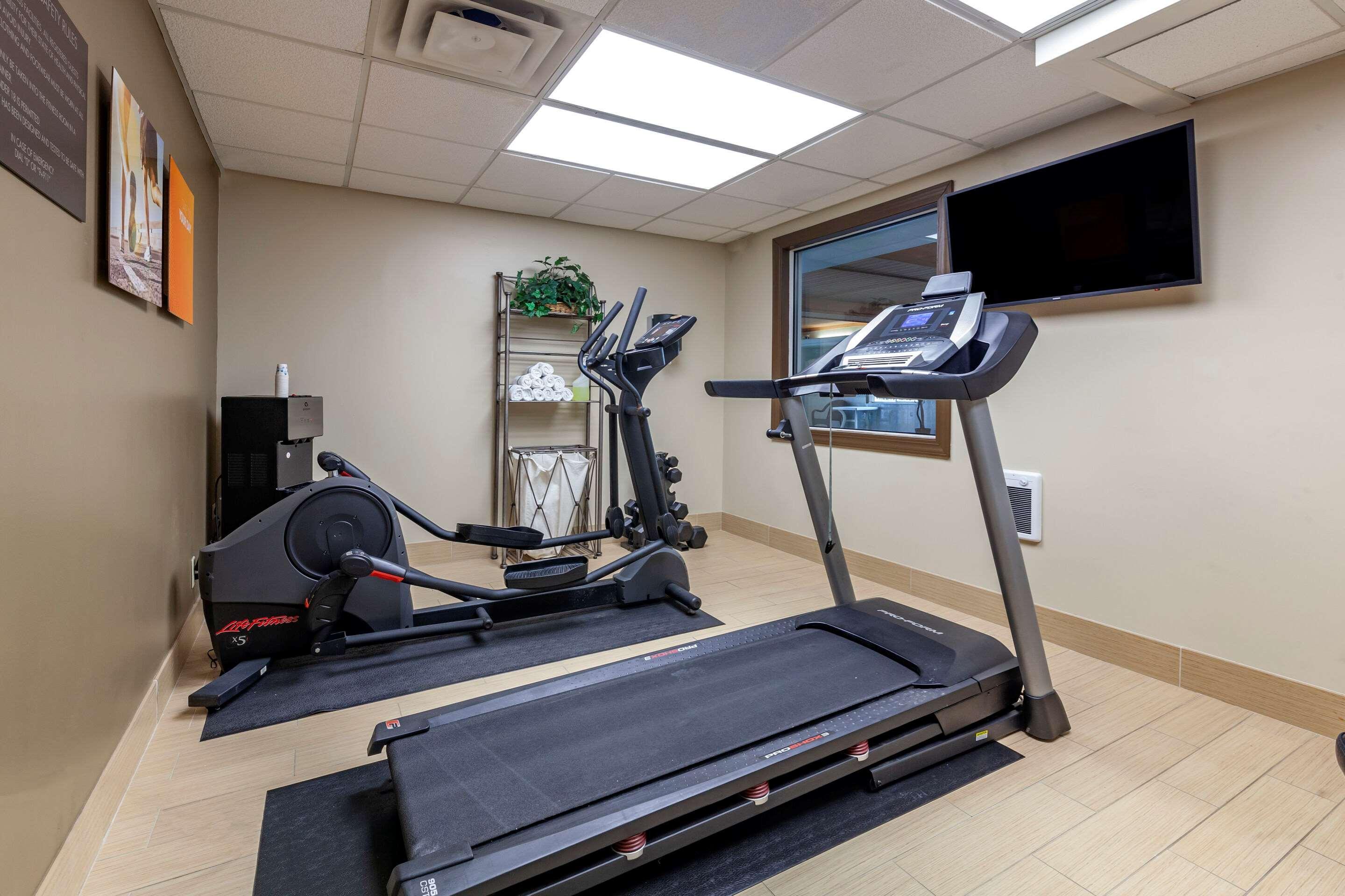 Comfort Inn & Suites Geneva- West Chicago Zewnętrze zdjęcie