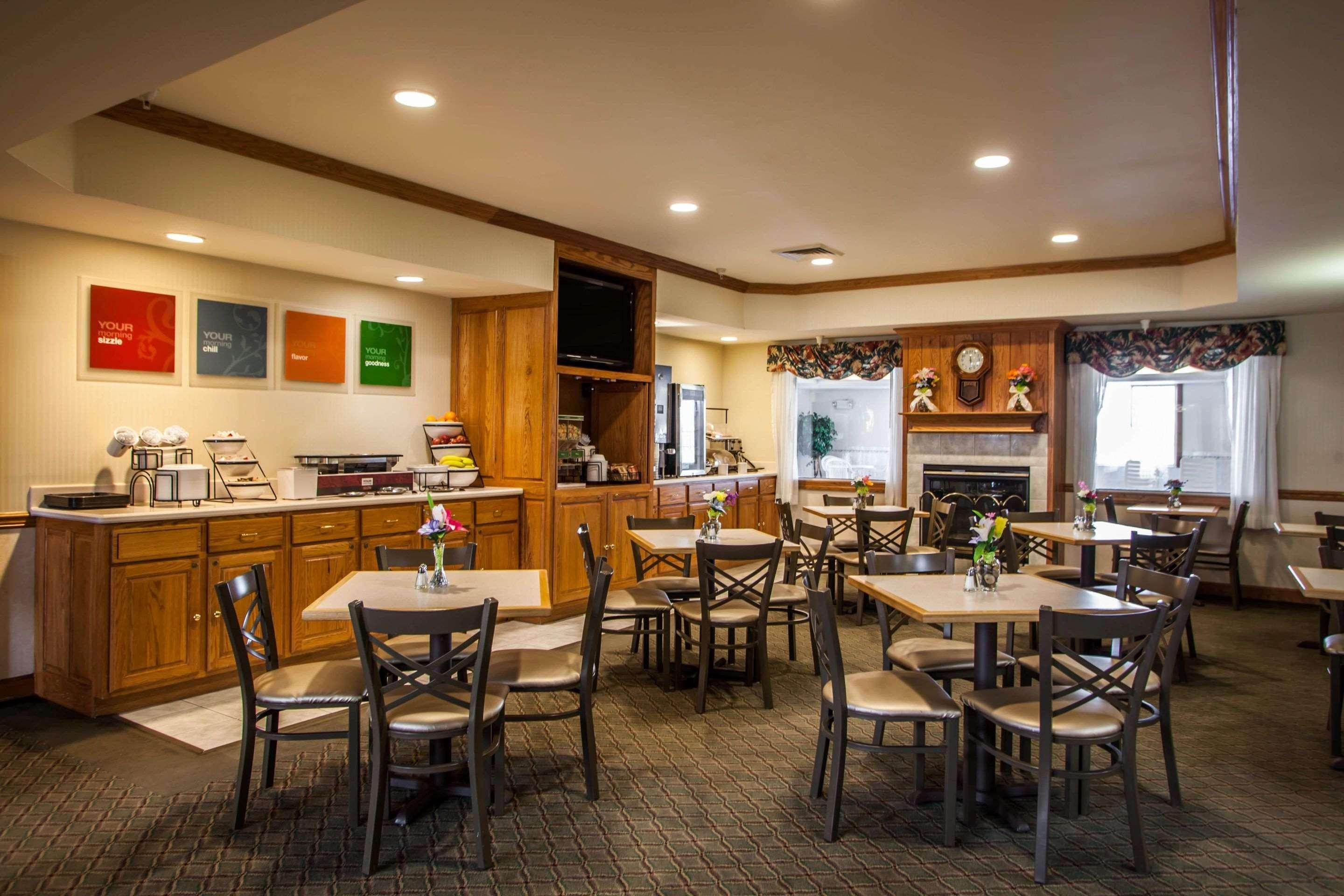 Comfort Inn & Suites Geneva- West Chicago Zewnętrze zdjęcie