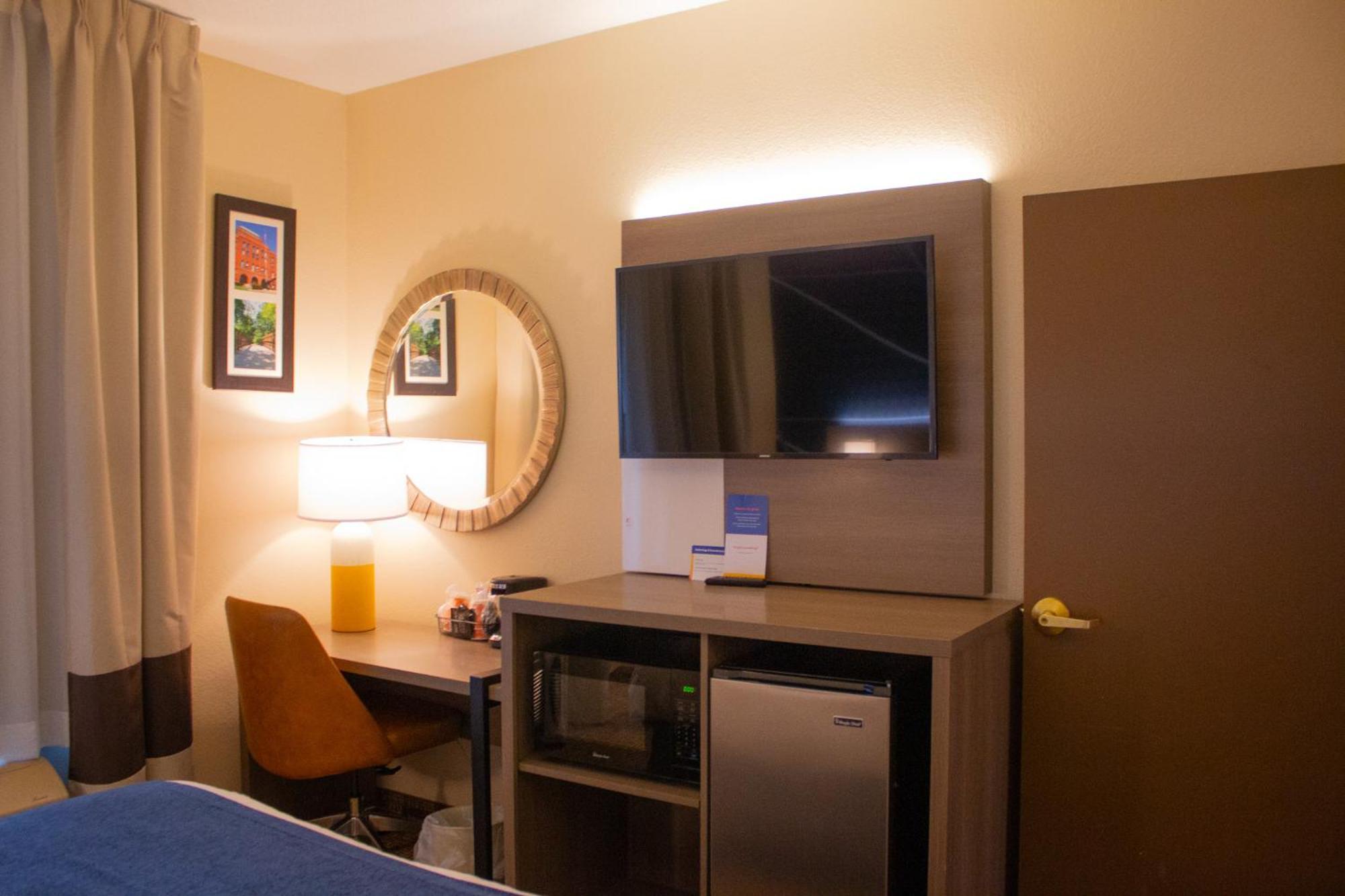 Comfort Inn & Suites Geneva- West Chicago Zewnętrze zdjęcie