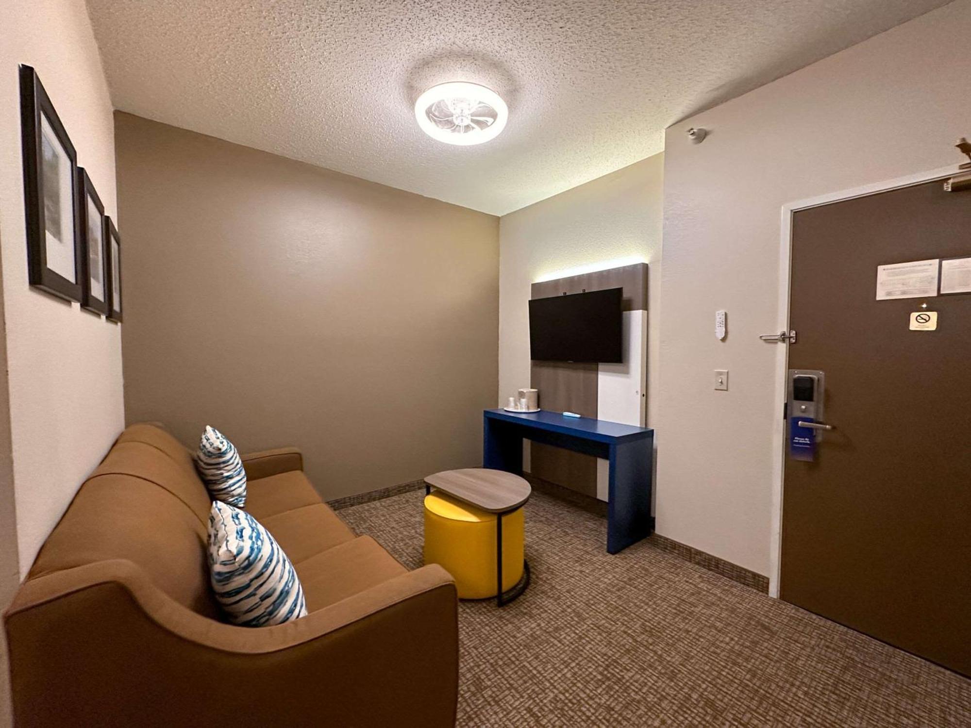 Comfort Inn & Suites Geneva- West Chicago Zewnętrze zdjęcie