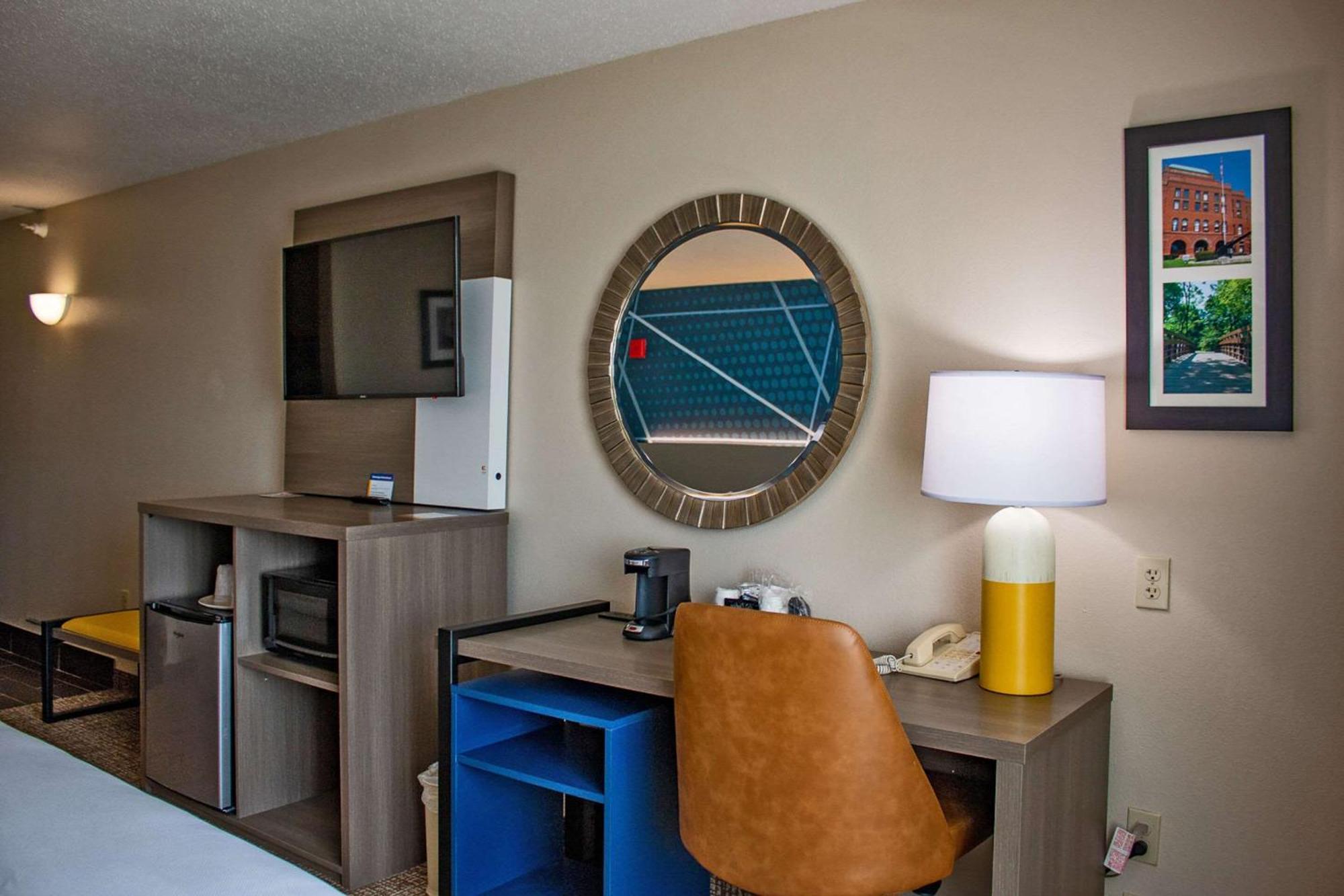 Comfort Inn & Suites Geneva- West Chicago Zewnętrze zdjęcie